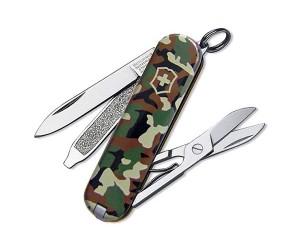 Нож-брелок Victorinox Classic 0.6223.94 (58 мм, камуфляжный)