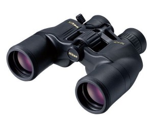 Бинокль Nikon Aculon A211 8-18x42 Porro